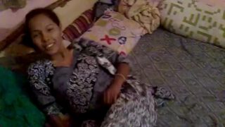 Bangladeshi graam er dulabhai shaali ke seduce korar video