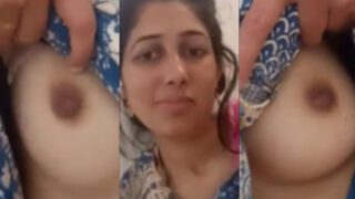 Dhoni elaka’r ador er apu dekhiye dilo BF ke tight nipple